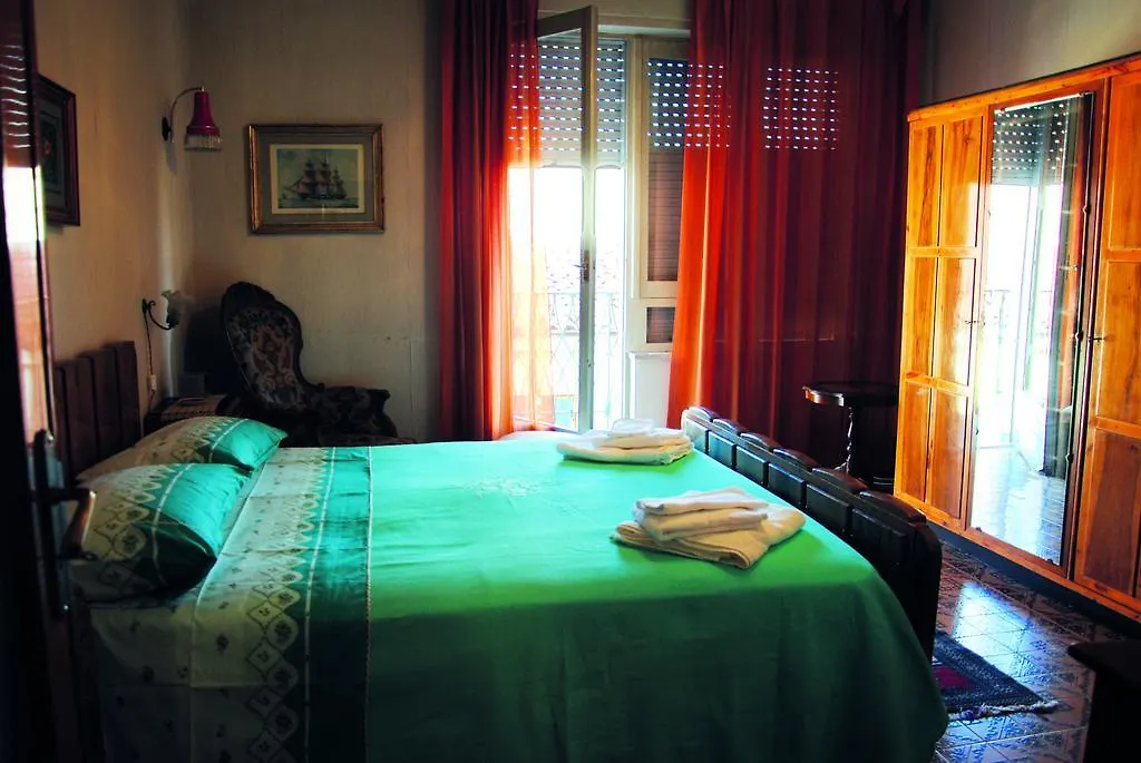 La Casa sul Ponte Appartamento Castelbuono
